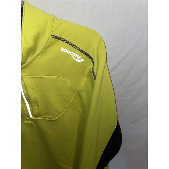 Saucony Men’s Athletic Shirt Size 2XL Yellow Athleisure Running Crosstraining - Picture 4 of 12